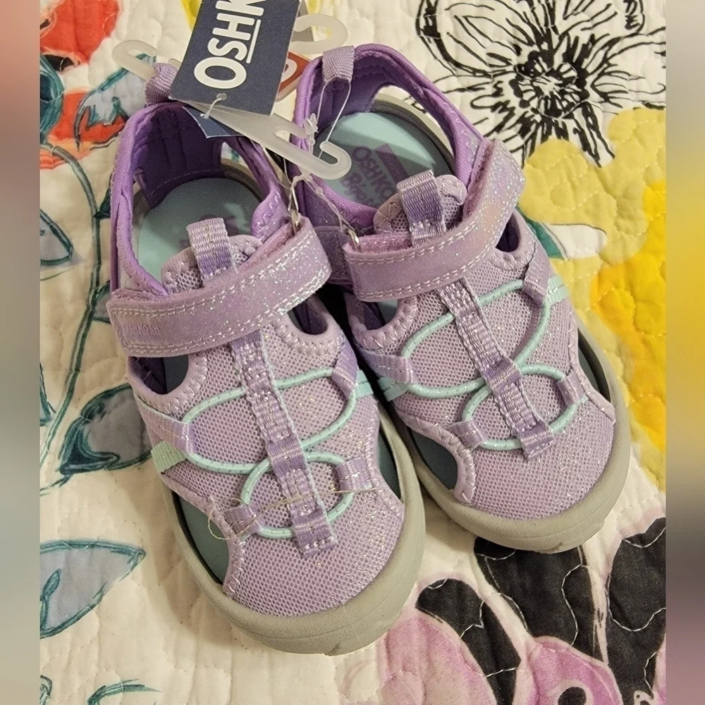 NWT Oshkosh B'Kosh Girls Sandal with Velcro Closure